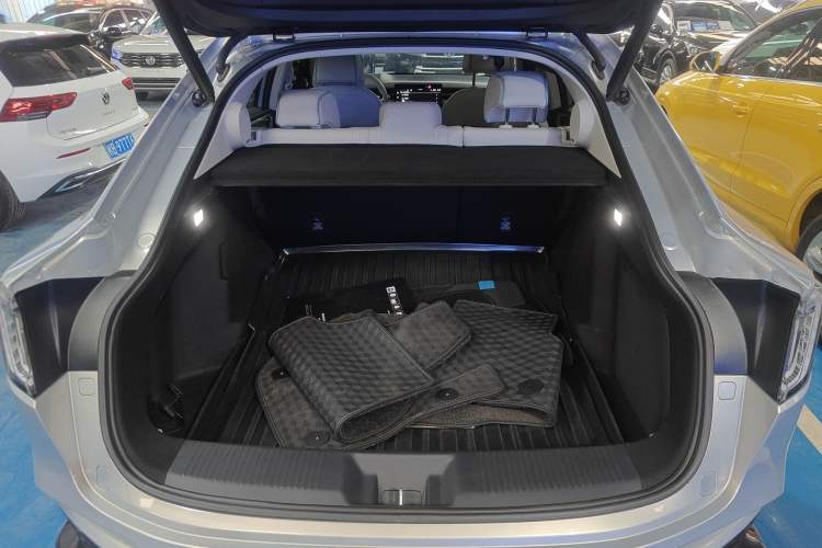 Used Honda e:NP2 2024 Advanced Edition Trunk