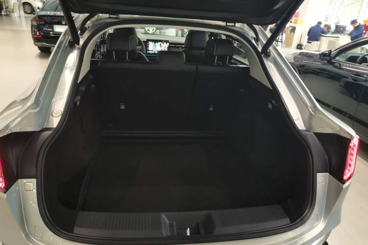 Used Honda e:NP2 2024 Advanced Edition Trunk