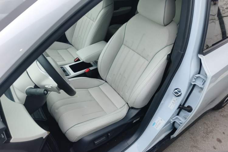 Used Honda e:NP2 2024 Advanced Edition Left Front Seat