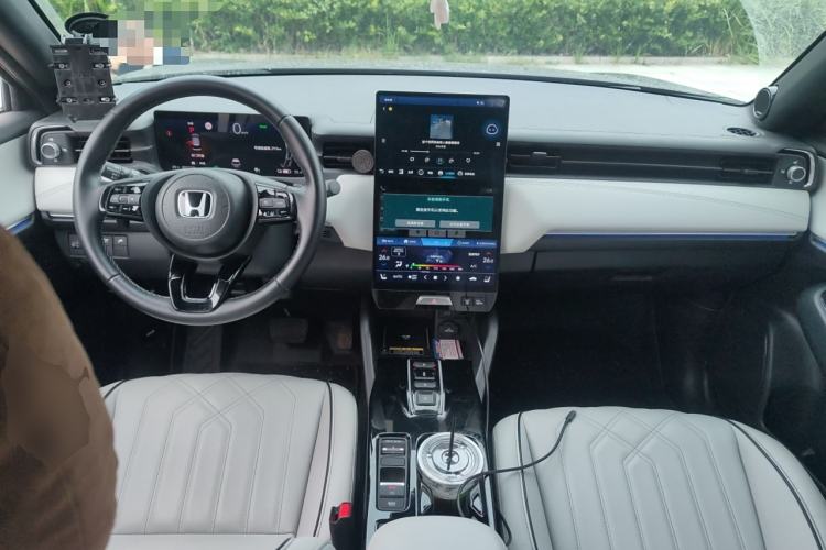 Used Honda e:NS1 2022 e-Style Edition Center Console
