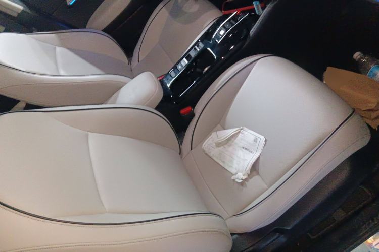 Used Honda e:NS1 2022 e-Motion Edition Right Front Seat