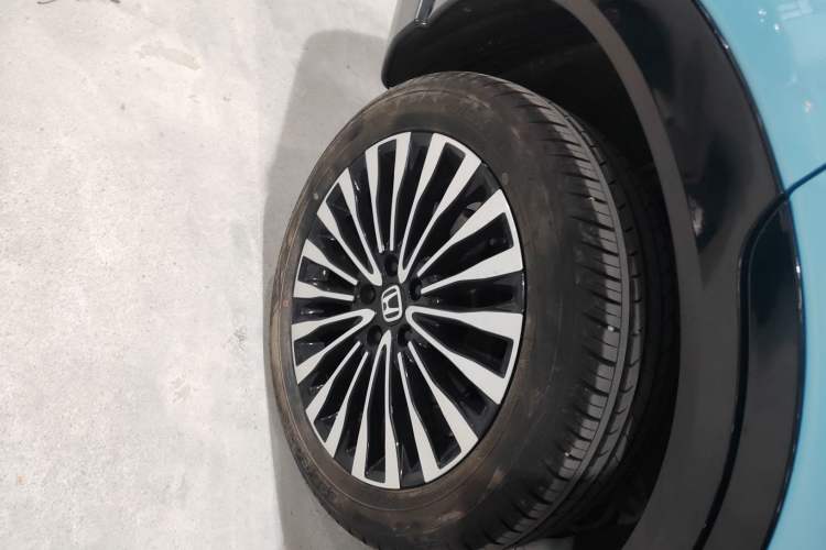 Used Honda e:NS1 2022 e-Motion Edition Right Rear Wheel Hub