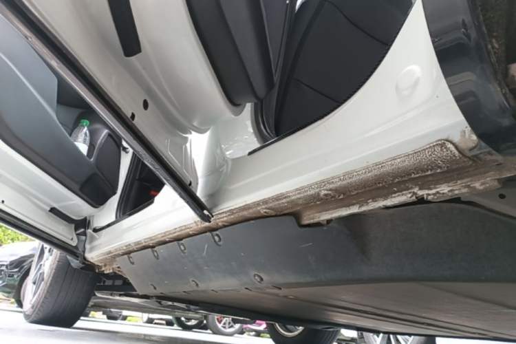 Used Honda e:NS1 2022 e-Series model Left Side Sill