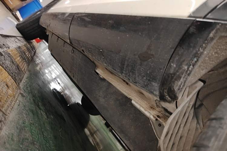 Used Honda e:NS1 2022 e-Series model Left Side Sill