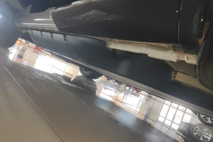 Used Honda e:NS1 2022 e-Motion Edition Left Side Sill