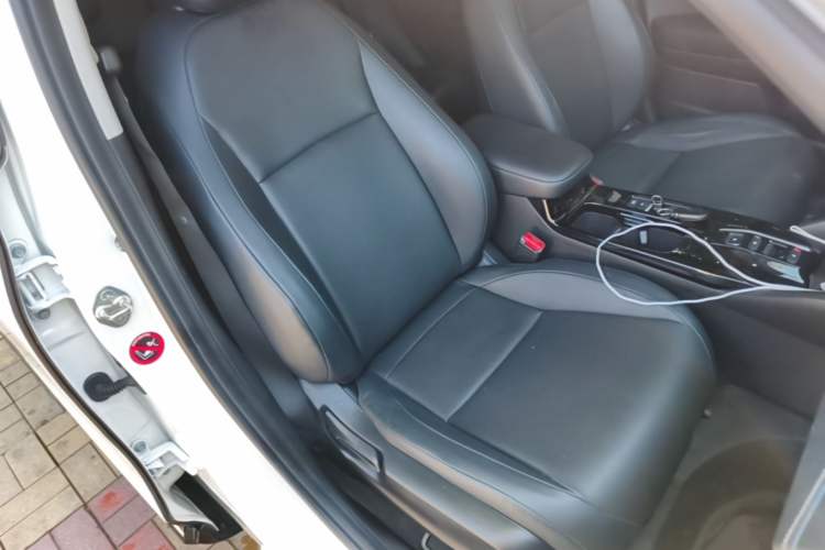 Used Honda e:NS1 2022 e-Series model Right Front Seat