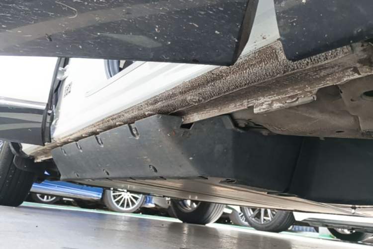 Used Honda e:NS1 2022 e-Series model Right Side Sill