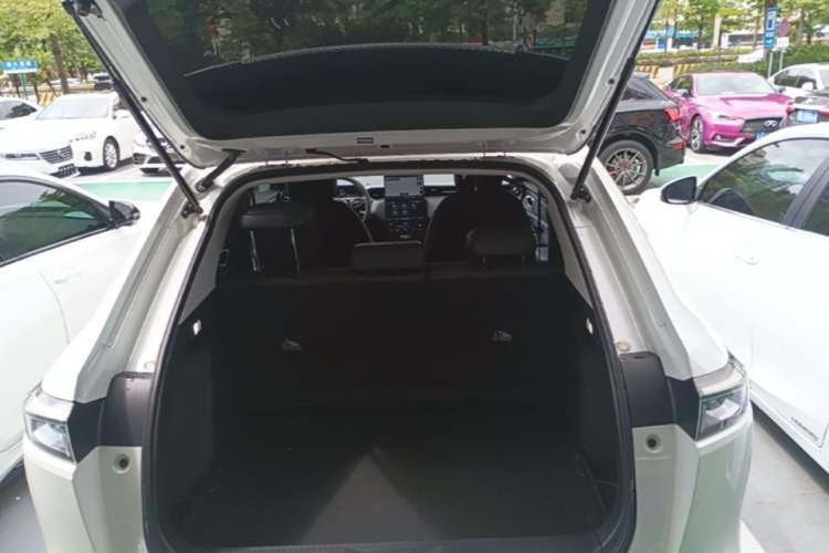 Used Honda e:NS1 2022 e-Series model Trunk