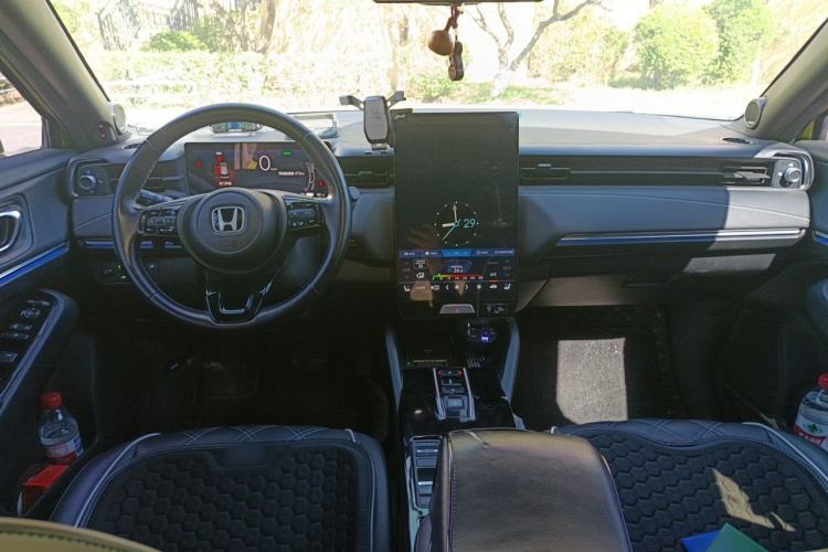 Used Honda e:NS1 2022 e-Style Edition Center Console