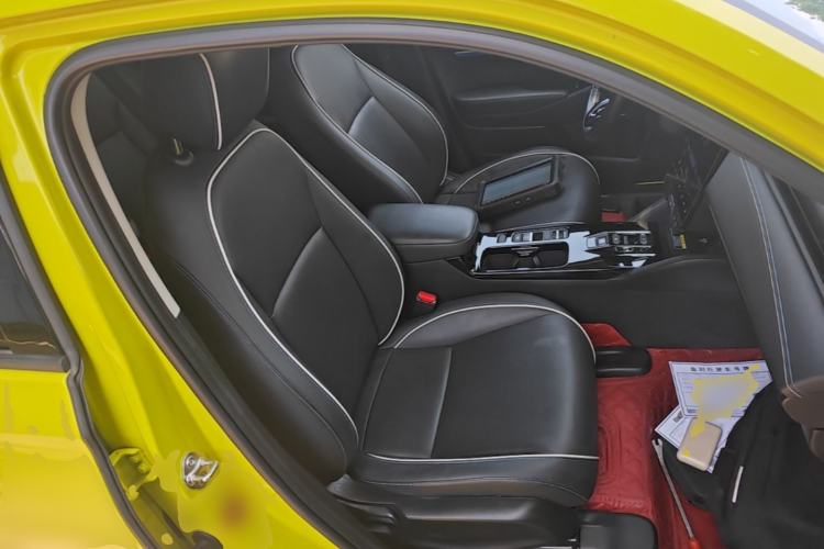 Used Honda e:NS1 2022 e-Motion Edition Right Front Seat