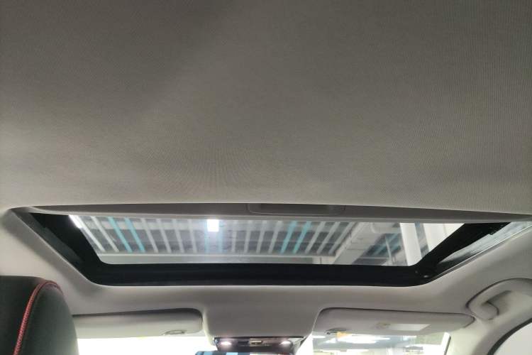 Used Honda e:NS2 2024 Ignite Edition Headliner