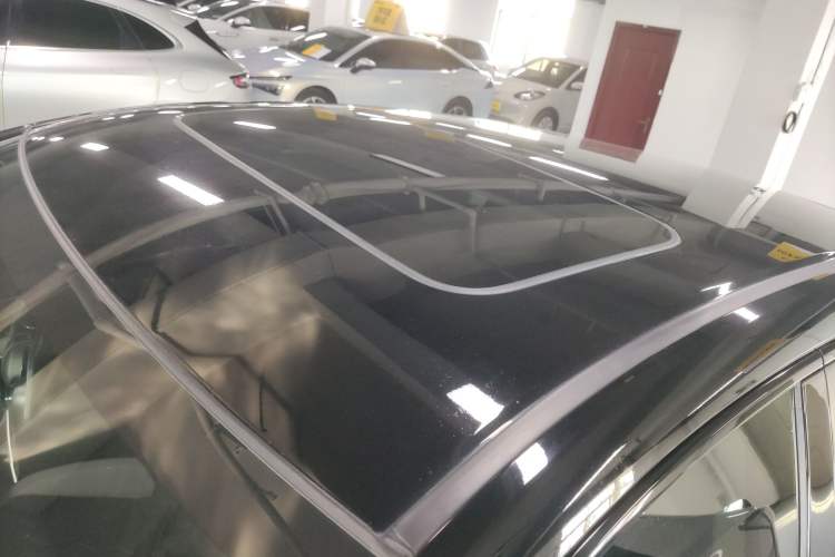 Used Honda e:NS2 2024 Ignite Edition Roof