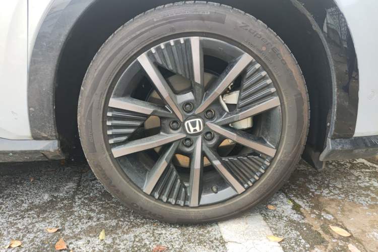 Used Honda e:NS2 2024 Light-Chasing Version Right Front Wheel Hub