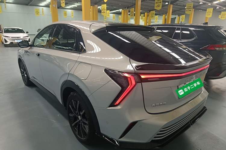 Used Honda e:NS2 2024 Light-Chasing Version Exterior 2