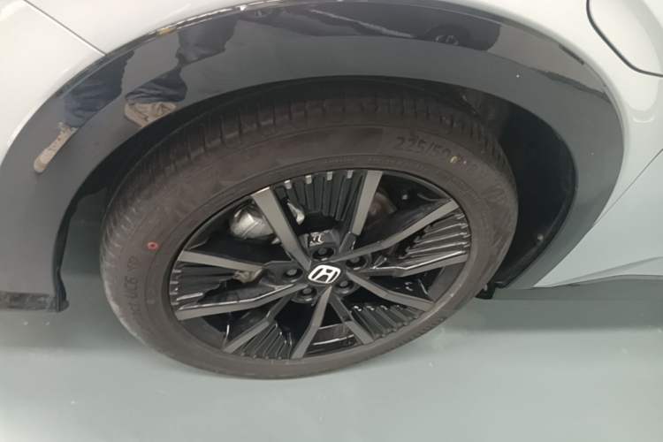Used Honda e:NS2 2024 Light-Chasing Version Exterior 4