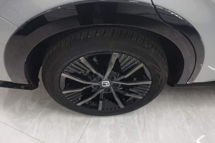 Used Honda e:NS2 2024 Light-Chasing Version Exterior 5