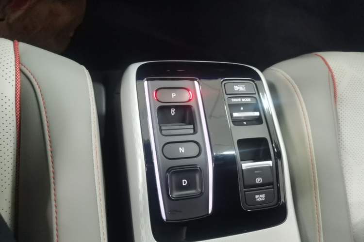 Used Honda e:NS2 2024 Light-Chasing Version Gear Lever