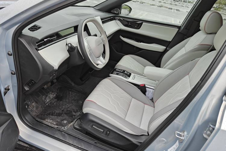 Used Honda e:NS2 2024 Light-Chasing Version Interior 1