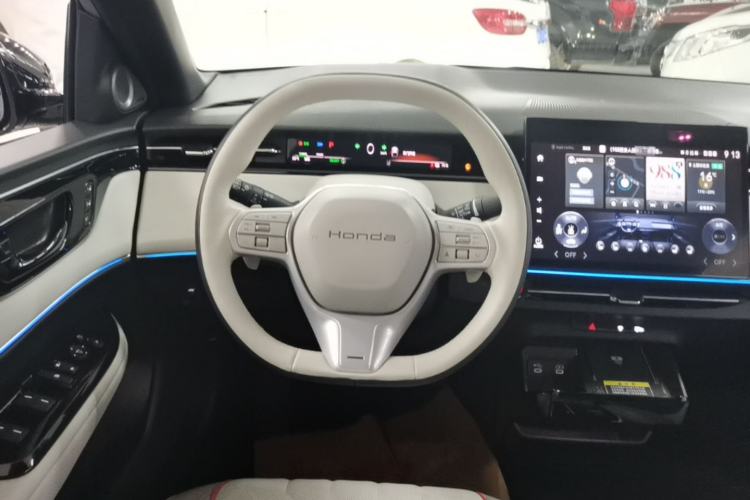 Used Honda e:NS2 2024 Light-Chasing Version Steering Wheel
