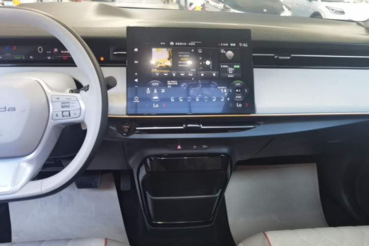 Used Honda e:NS2 2024 Light-Chasing Version Audio And AC Panel