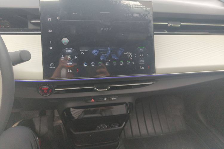 Used Honda e:NS2 2024 Light-Chasing Version Audio And AC Panel