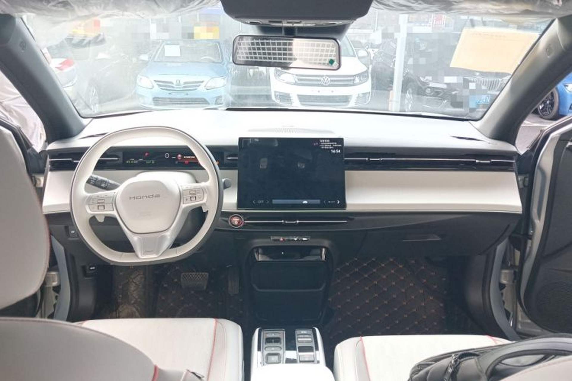 Used Honda e:NS2 2024 Glitter Edition Center Console