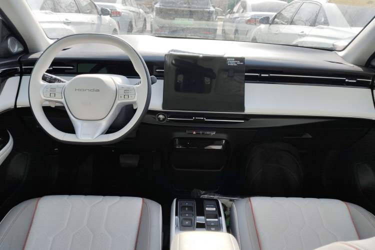 Used Honda e:NS2 2024 Ignite Edition Center Console