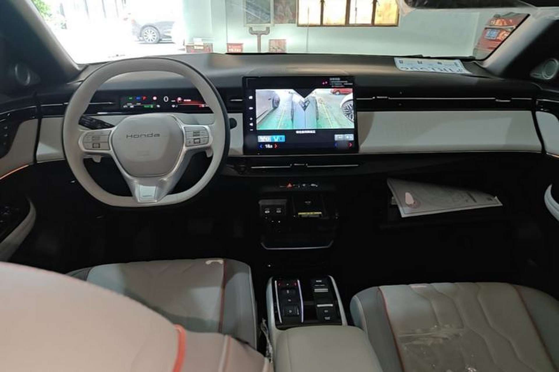 Used Honda e:NS2 2024 Light-Chasing Version Center Console