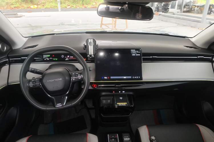 Used Honda e:NS2 2024 Rui Guang Edition Center Console