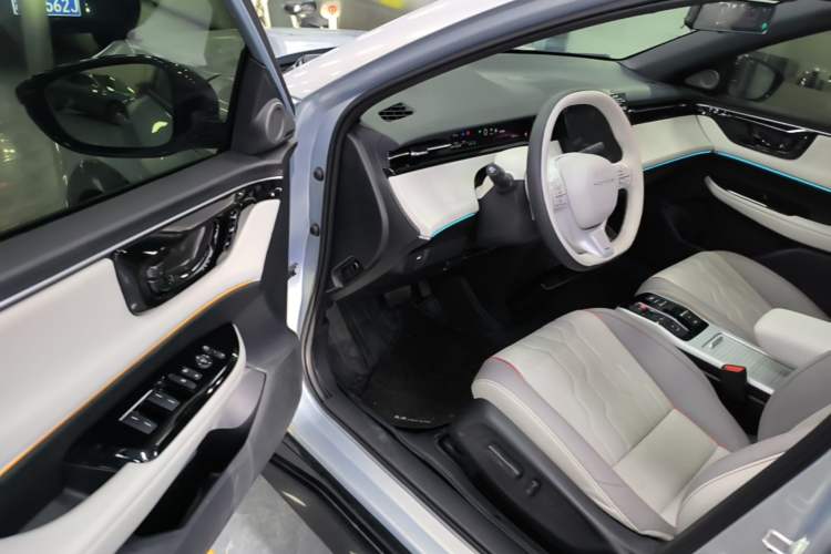 Used Honda e:NS2 2024 Light-Chasing Version Driver Seat