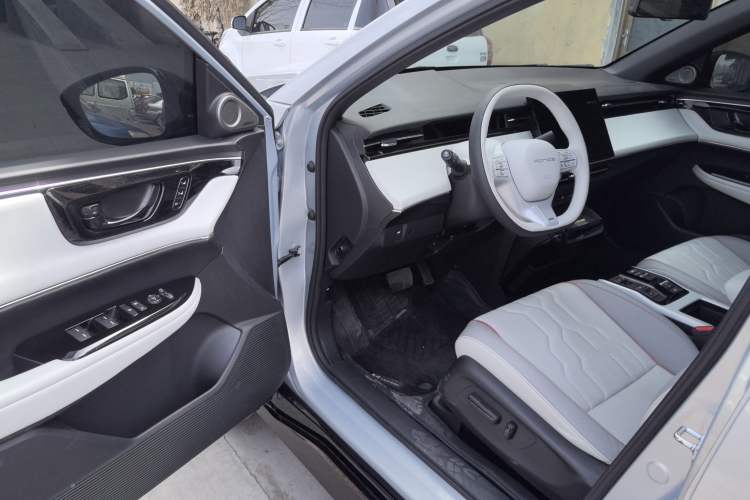 Used Honda e:NS2 2024 Light-Chasing Version Driver Seat