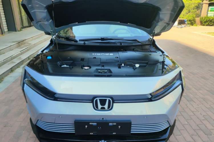 Used Honda e:NS2 2024 Light-Chasing Version Engine Bay
