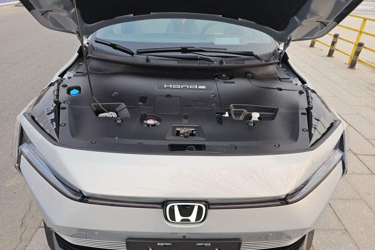Used Honda e:NS2 2024 Light-Chasing Version Engine Bay