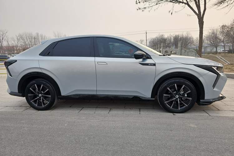 Used Honda e:NS2 2024 Light-Chasing Version Exterior 3