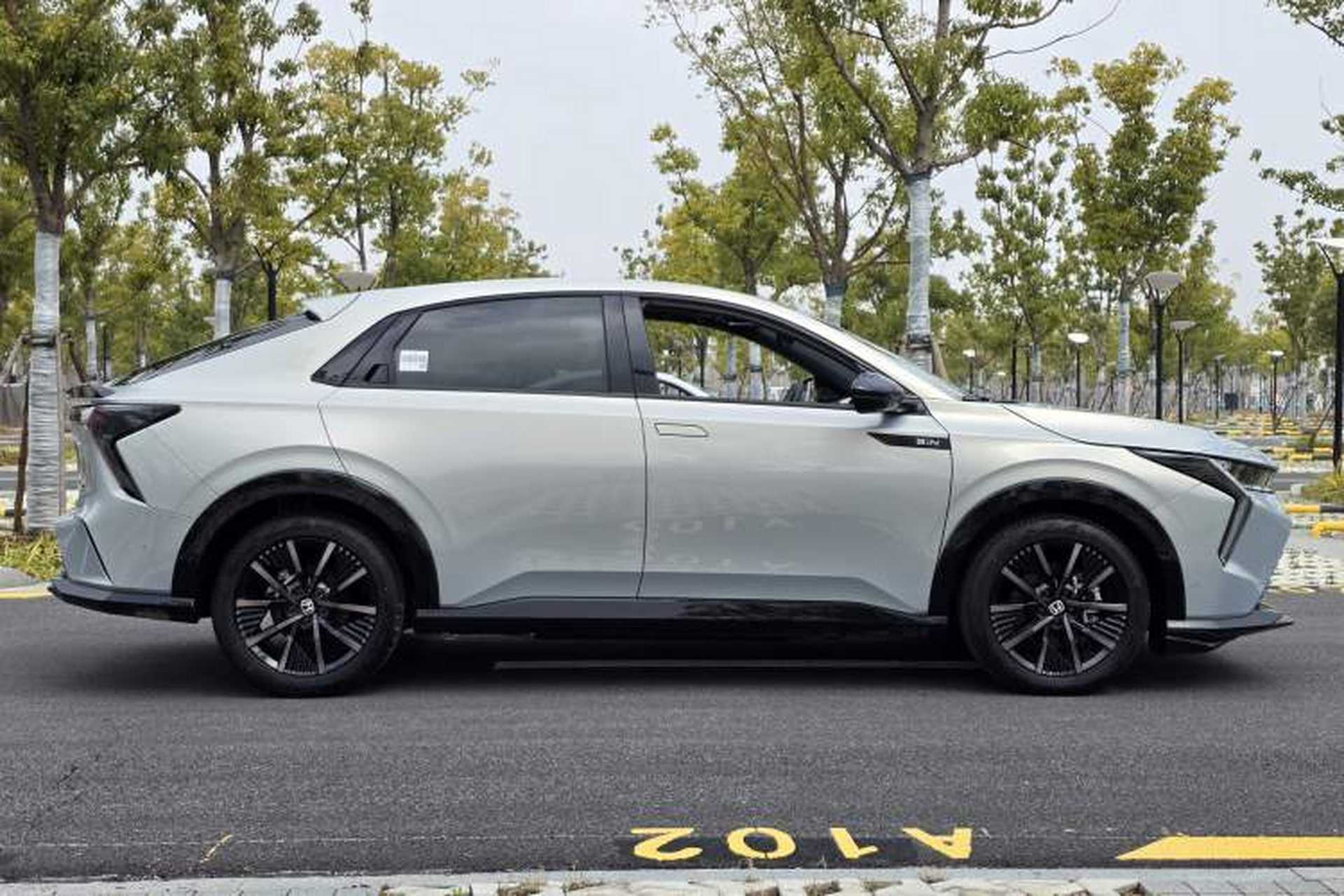 Used Honda e:NS2 2024 Light-Chasing Version Exterior 6