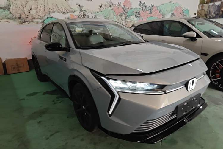 Used Honda e:NS2 2024 Light-Chasing Version Front Right 45 Deg
