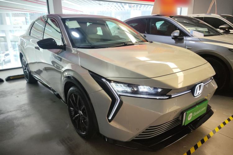 Used Honda e:NS2 2024 Light-Chasing Version Front Right 45 Deg