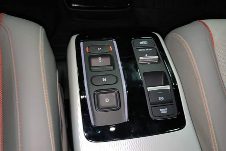 Used Honda e:NS2 2024 Light-Chasing Version Gear Lever