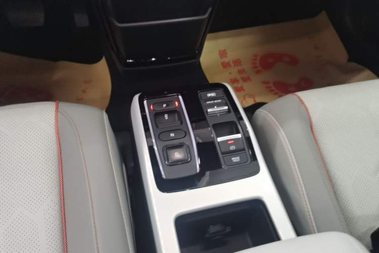Used Honda e:NS2 2024 Light-Chasing Version Gear Lever