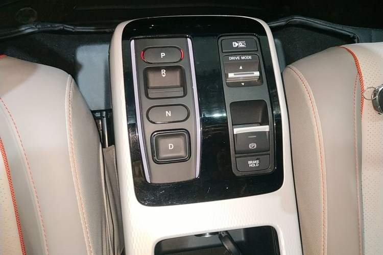 Used Honda e:NS2 2024 Light-Chasing Version Gear Lever