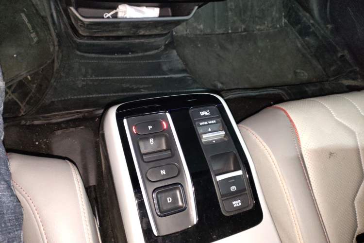 Used Honda e:NS2 2024 Light-Chasing Version Gear Lever