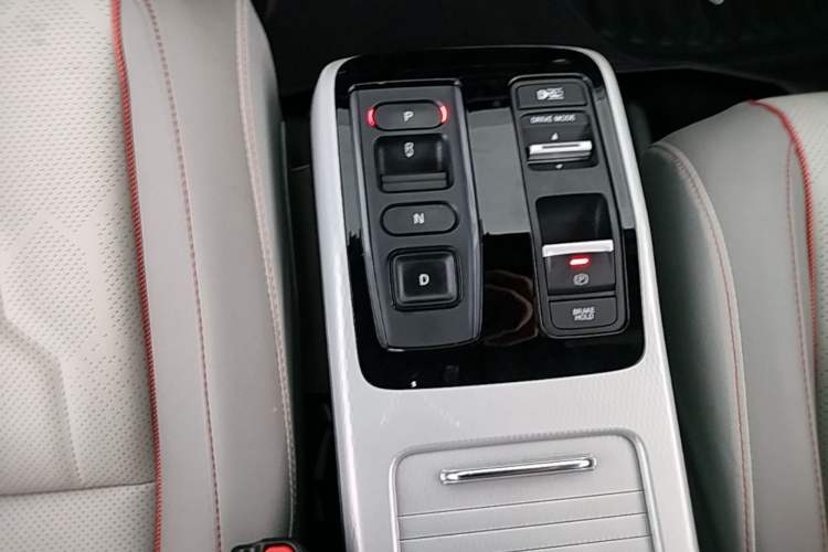 Used Honda e:NS2 2024 Light-Chasing Version Gear Lever