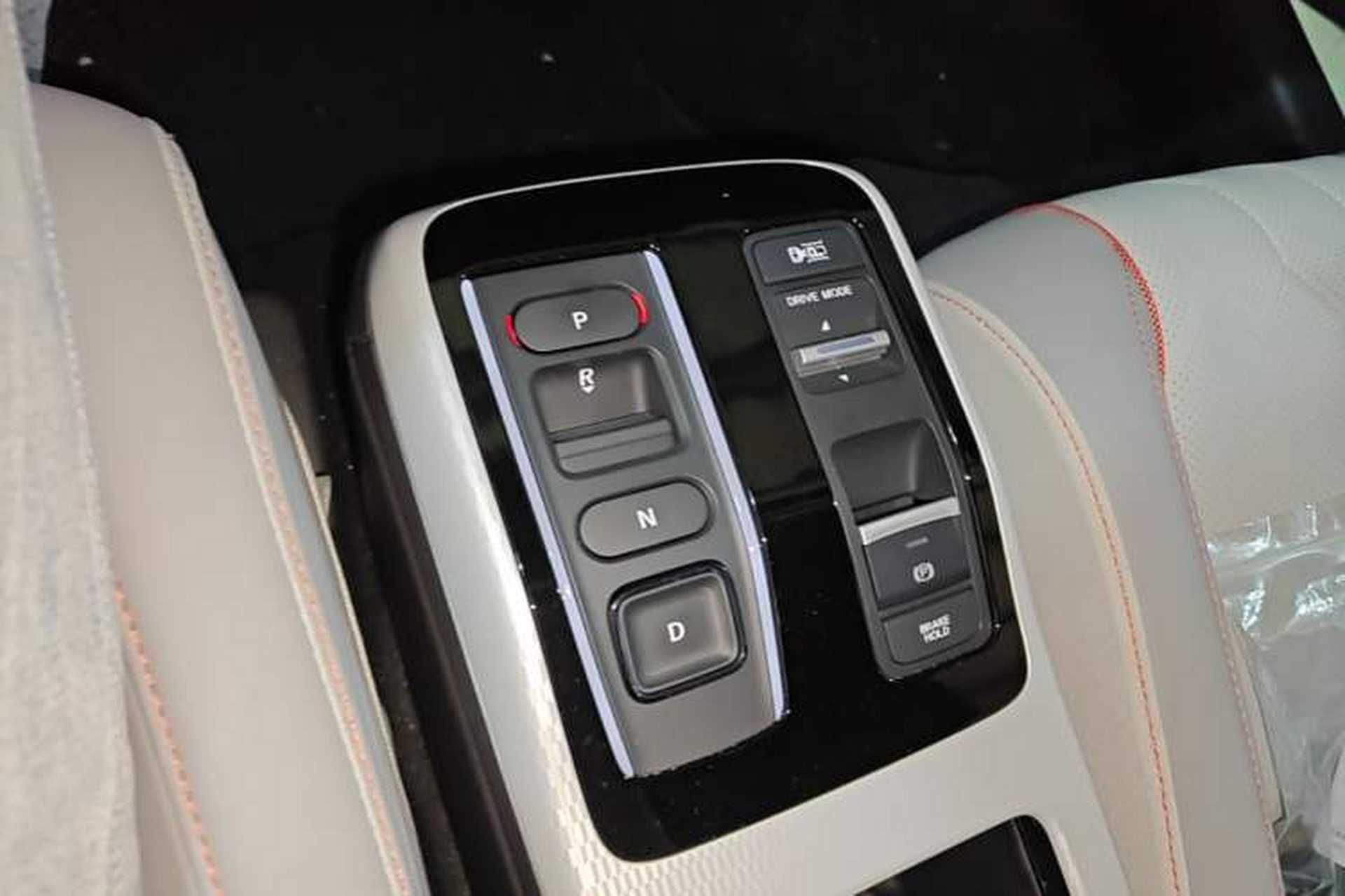 Used Honda e:NS2 2024 Light-Chasing Version Gear Lever
