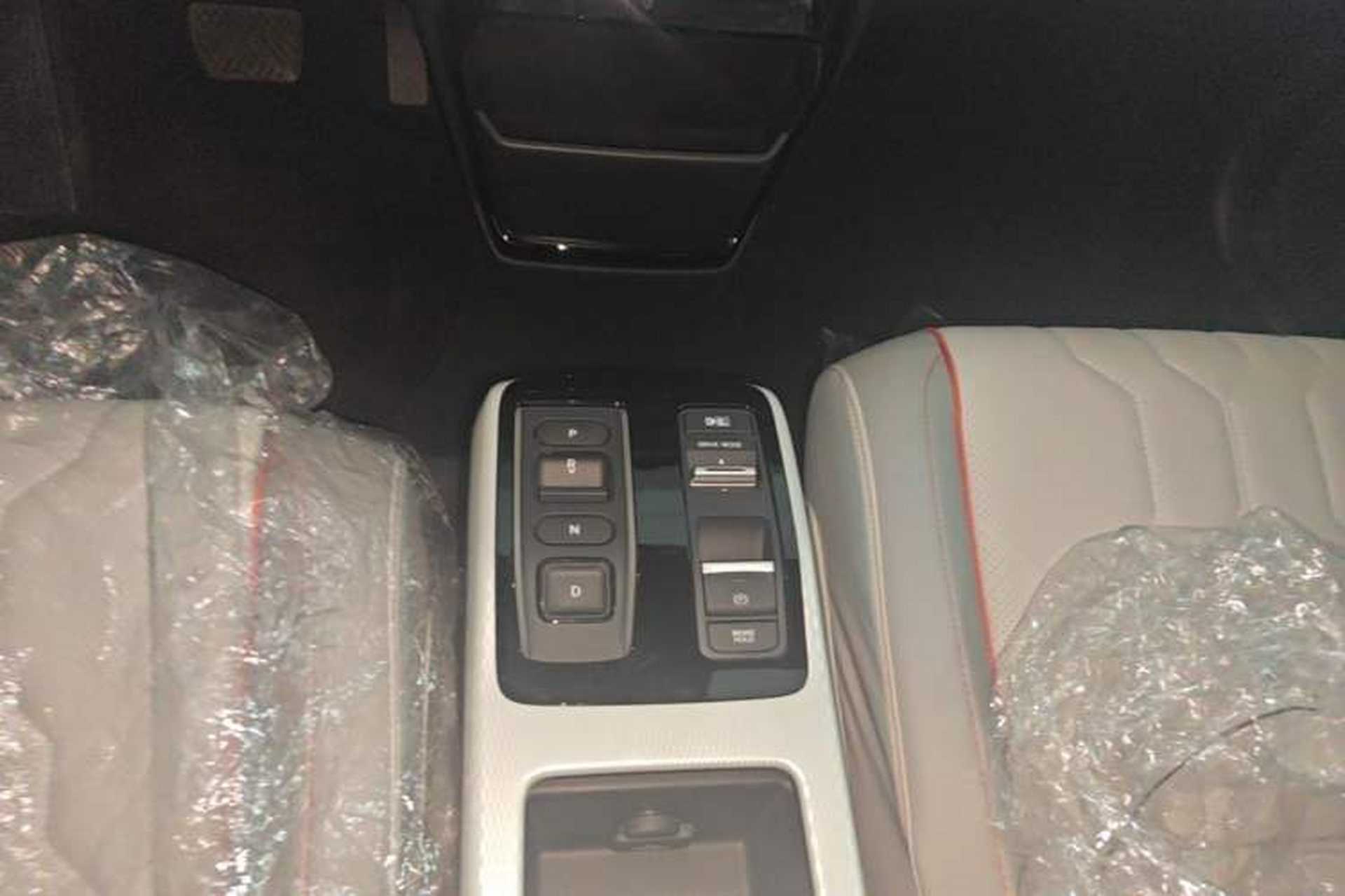 Used Honda e:NS2 2024 Light-Chasing Version Gear Lever