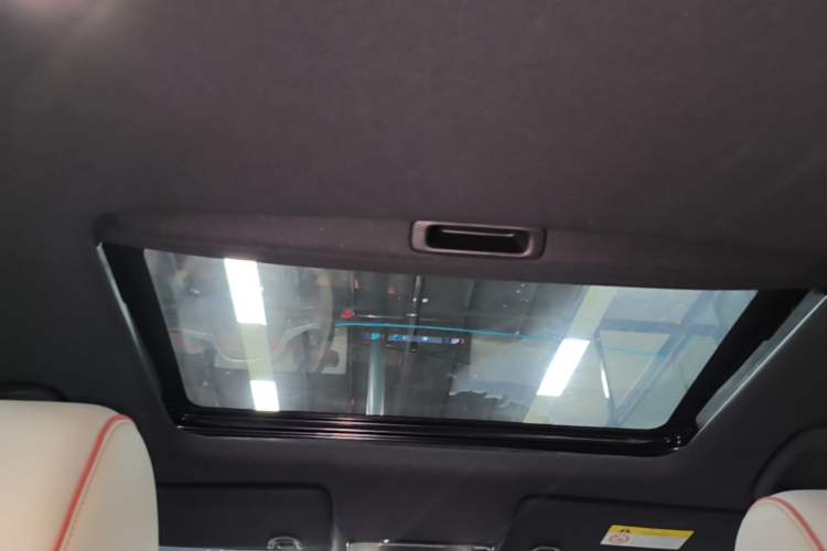 Used Honda e:NS2 2024 Light-Chasing Version Headliner