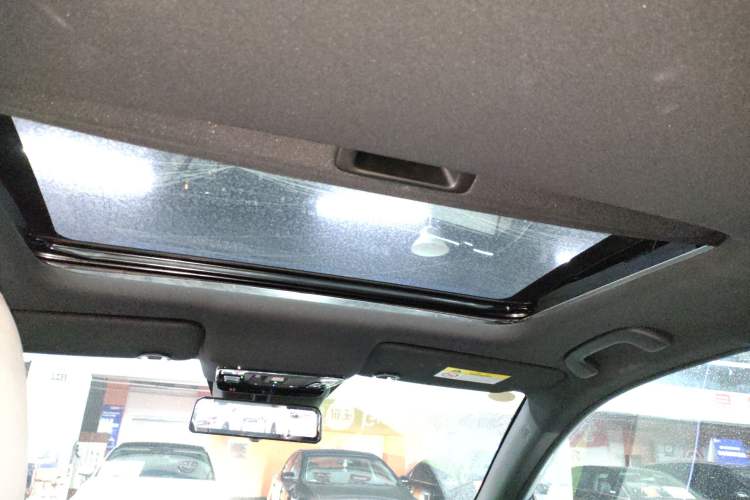 Used Honda e:NS2 2024 Light-Chasing Version Headliner