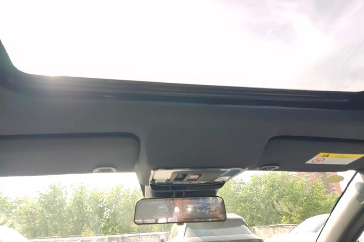 Used Honda e:NS2 2024 Light-Chasing Version Headliner