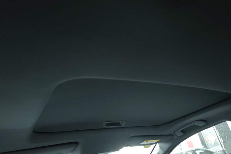 Used Honda e:NS2 2024 Light-Chasing Version Headliner