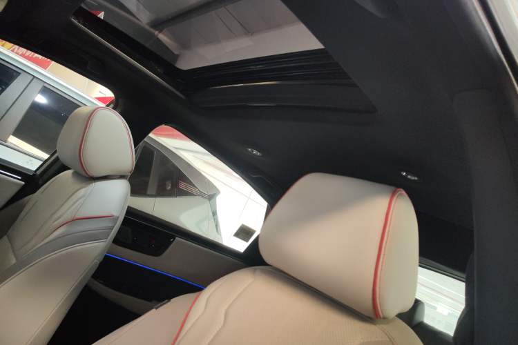 Used Honda e:NS2 2024 Light-Chasing Version Headliner