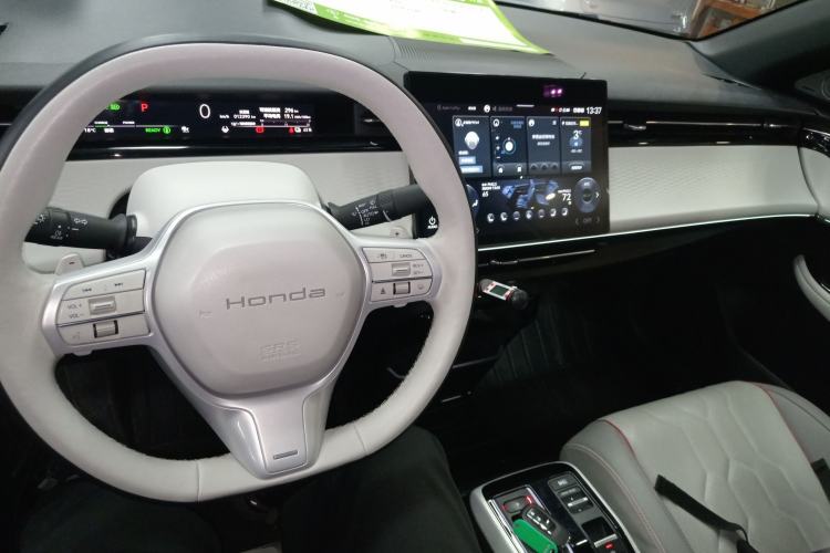 Used Honda e:NS2 2024 Light-Chasing Version Interior 2